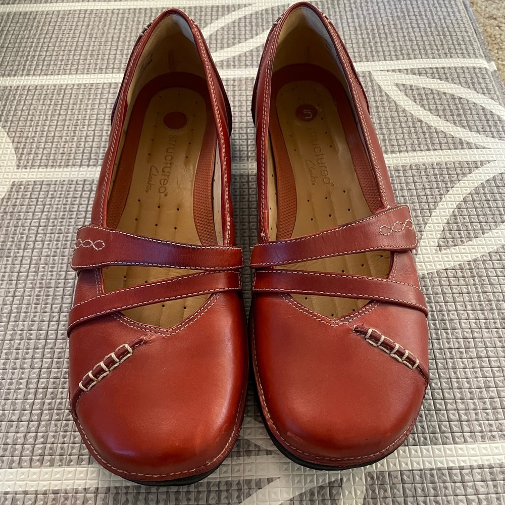 Clarks Leather Mary Janes - Rust Colored - Like New